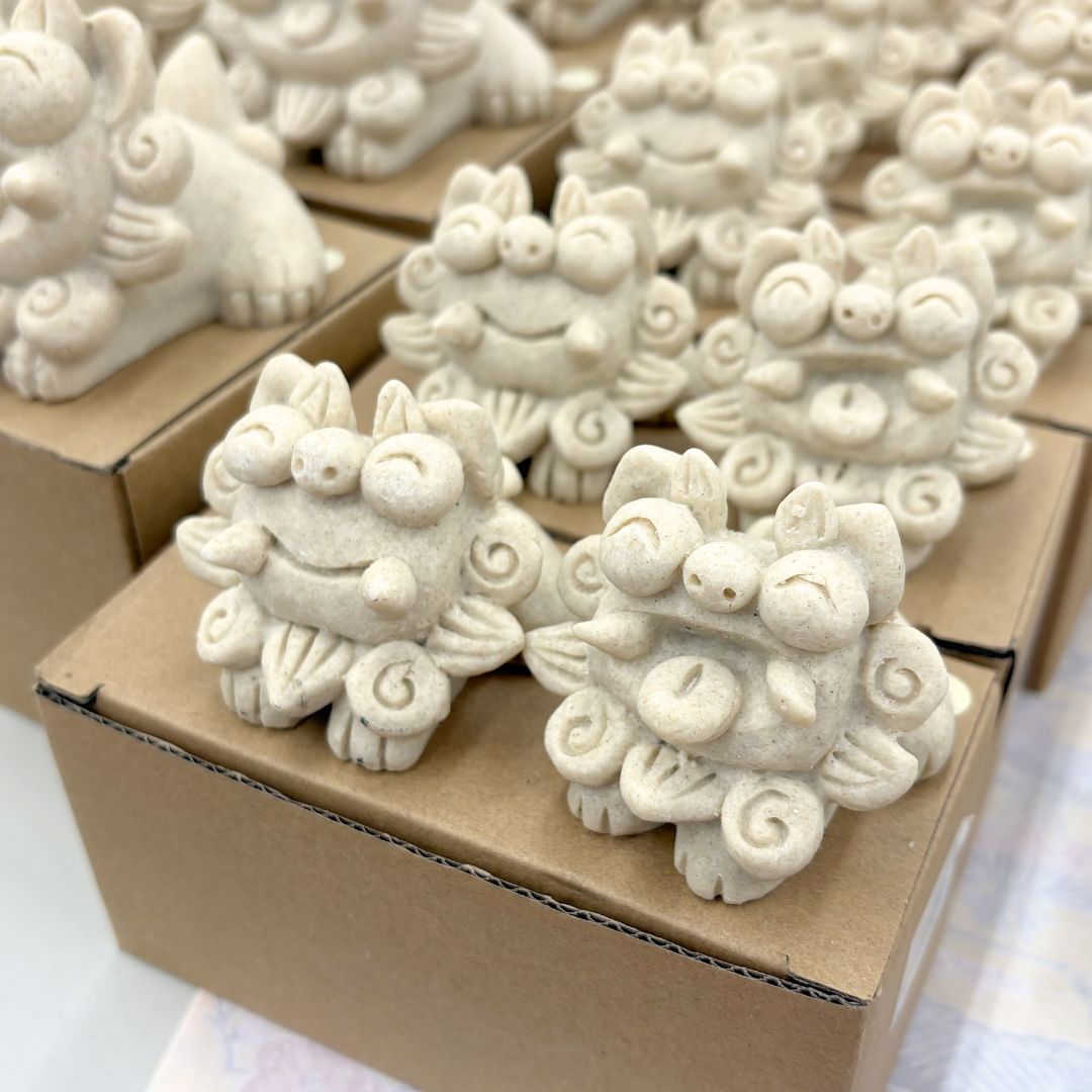 漆喰シーサー色差し